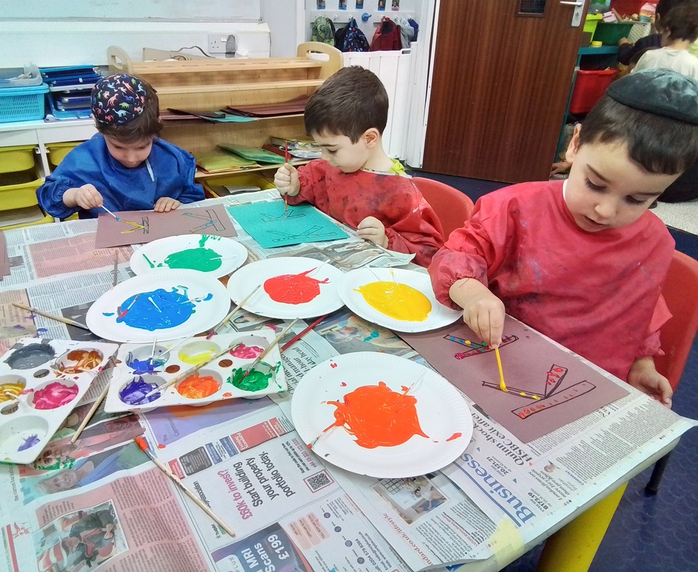 Recognising letters through painting!